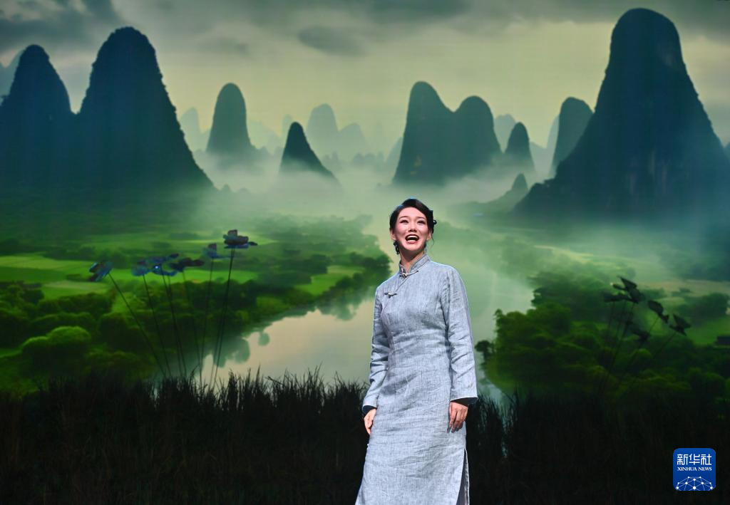 纪念西南剧展80周年暨第八届全国话剧优秀剧目展演在桂林开幕