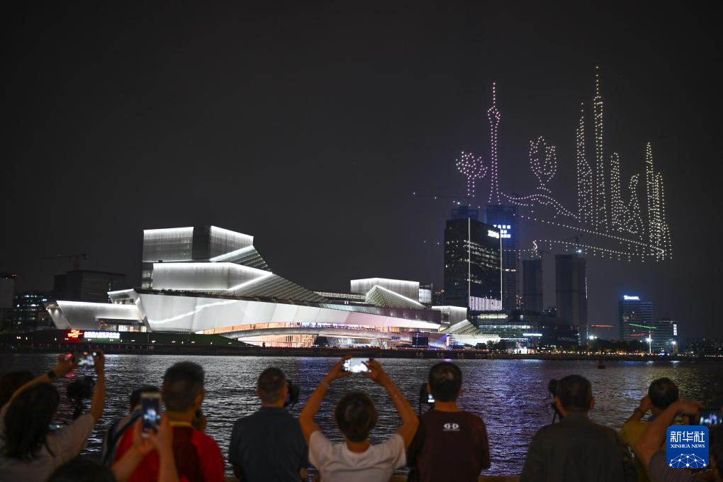 “文化巨轮”扬帆珠江——白鹅潭大湾区艺术中心正式启用
