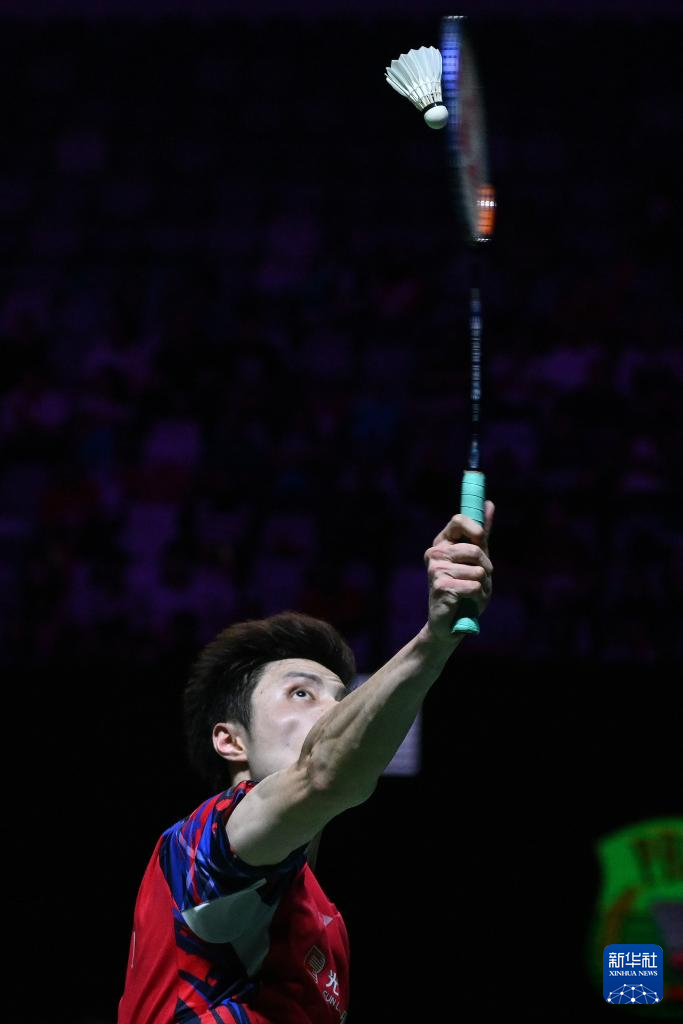 羽毛球——印尼公开赛：石宇奇男单夺冠