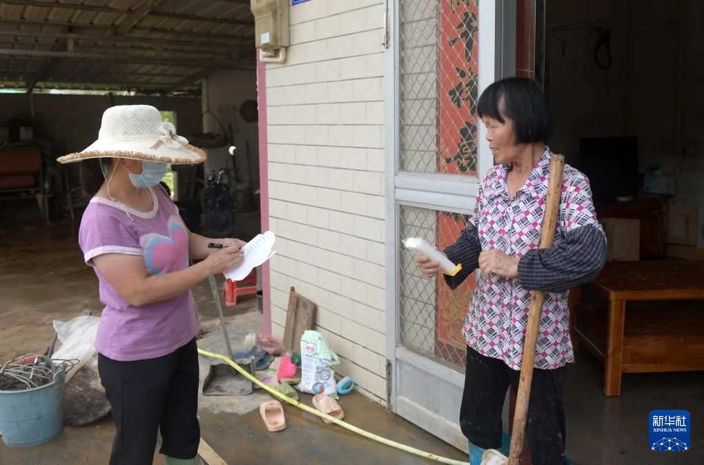 新华全媒＋丨积极应对险情 灾后加紧重建