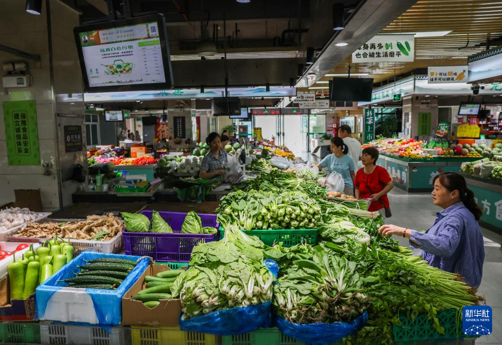 浙江嘉兴：小小菜市场折射民生改革大门道