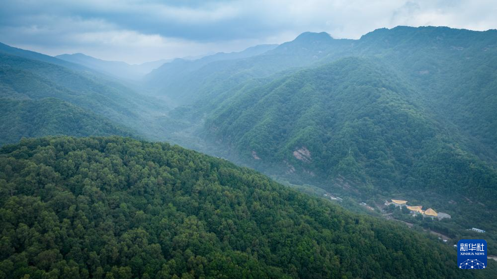 六盘烟雨