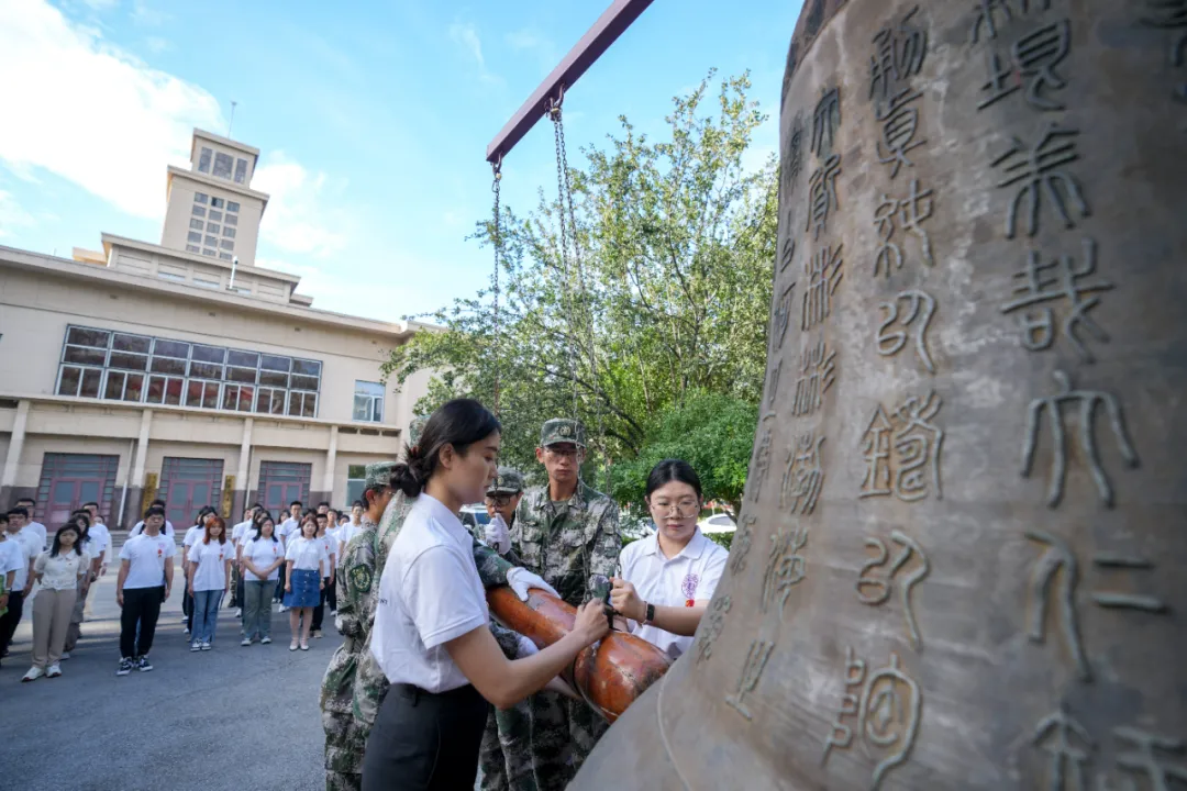 抗战期间第一所被日军炸毁的大学,今天鸣击校钟14声 抗战期间第一所被日军炸毁的大学,今天鸣击校钟14声