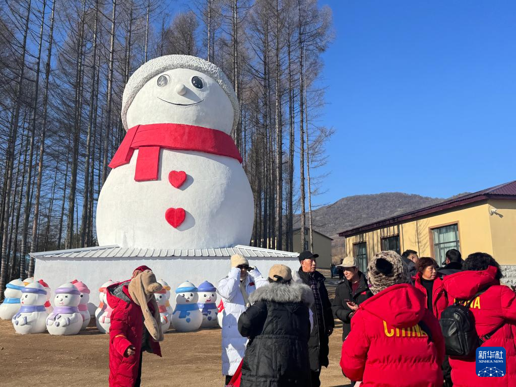 探访亚布力：亚冬会给冰雪小镇再添一把“火”