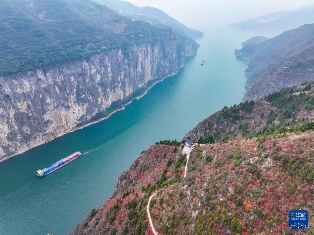 长江三峡第一峡风光旖旎