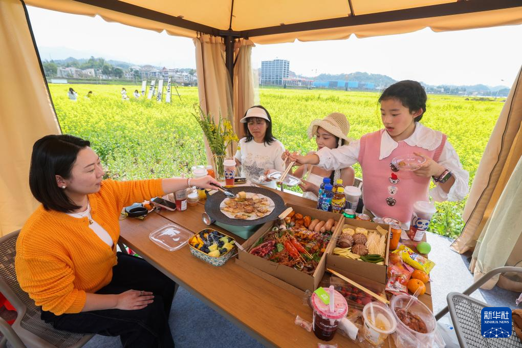 浙江建德：“以花为媒” 打造春日消费新场景