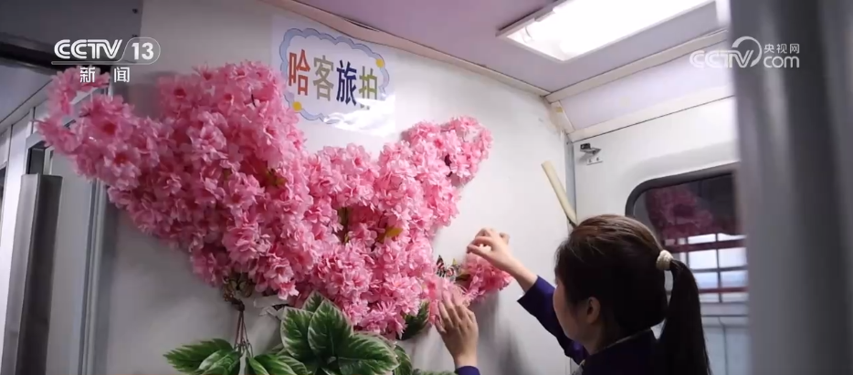 全国铁路迎来假日客流高峰 多项便民措施保障旅客出行 全国铁路迎来假日客流高峰 多项便民措施保障旅客出行