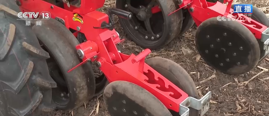 “良种+良机+良法”助力增产增收 希望的田野上绘就如画“丰”景