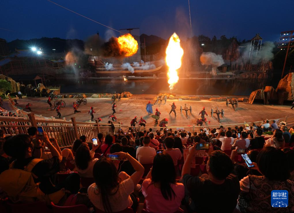 浙江安吉:多元夜间经济促消费