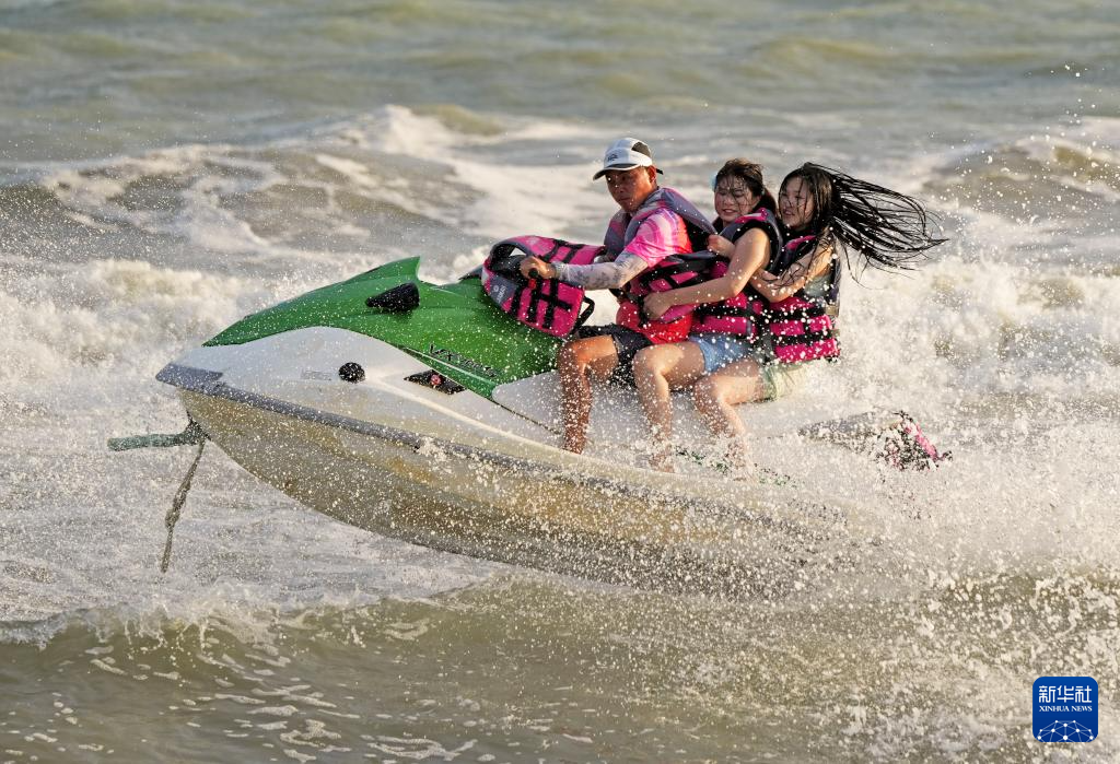 端午假期出游热