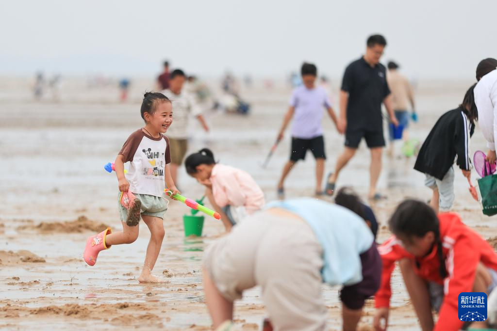 端午假期出游热