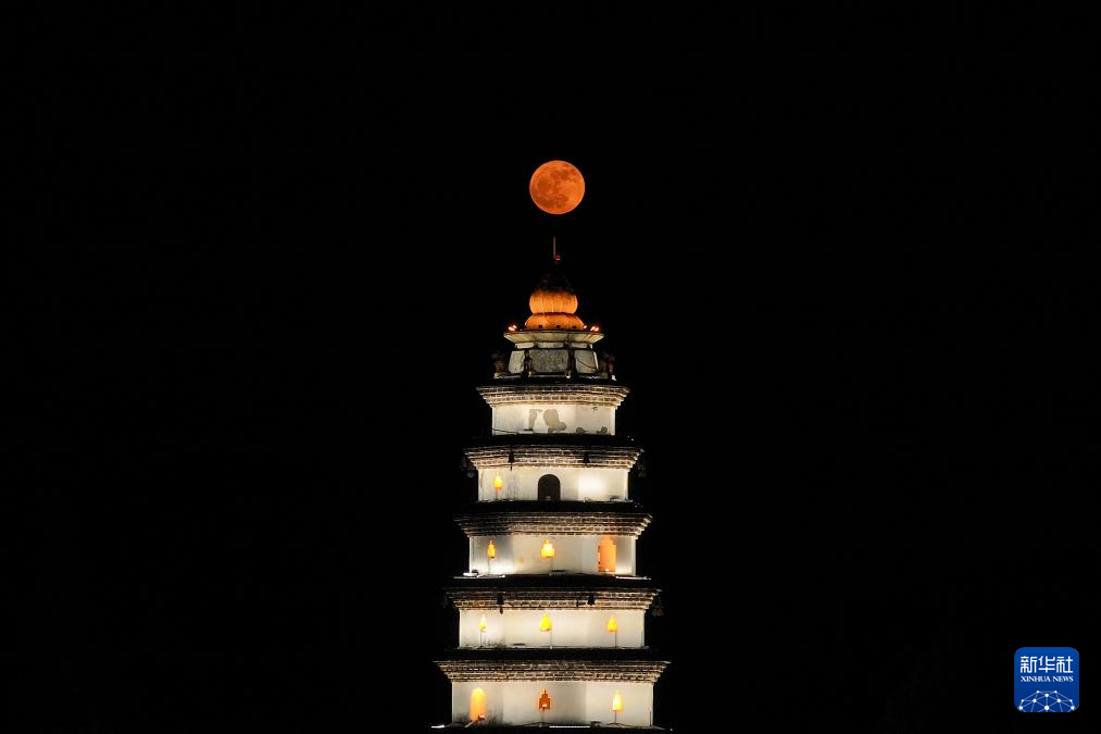 星空相册｜看！这是今年“离你最近”的满月