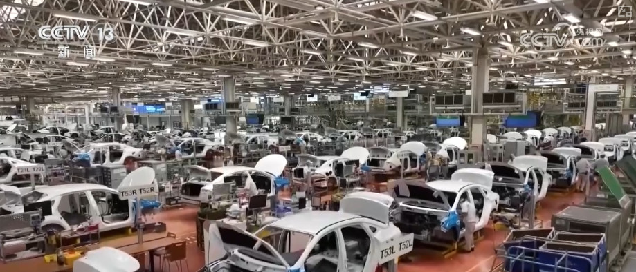 政策“组合拳”接续发力稳就业稳企业 | 政策亮点、着力点解读↓