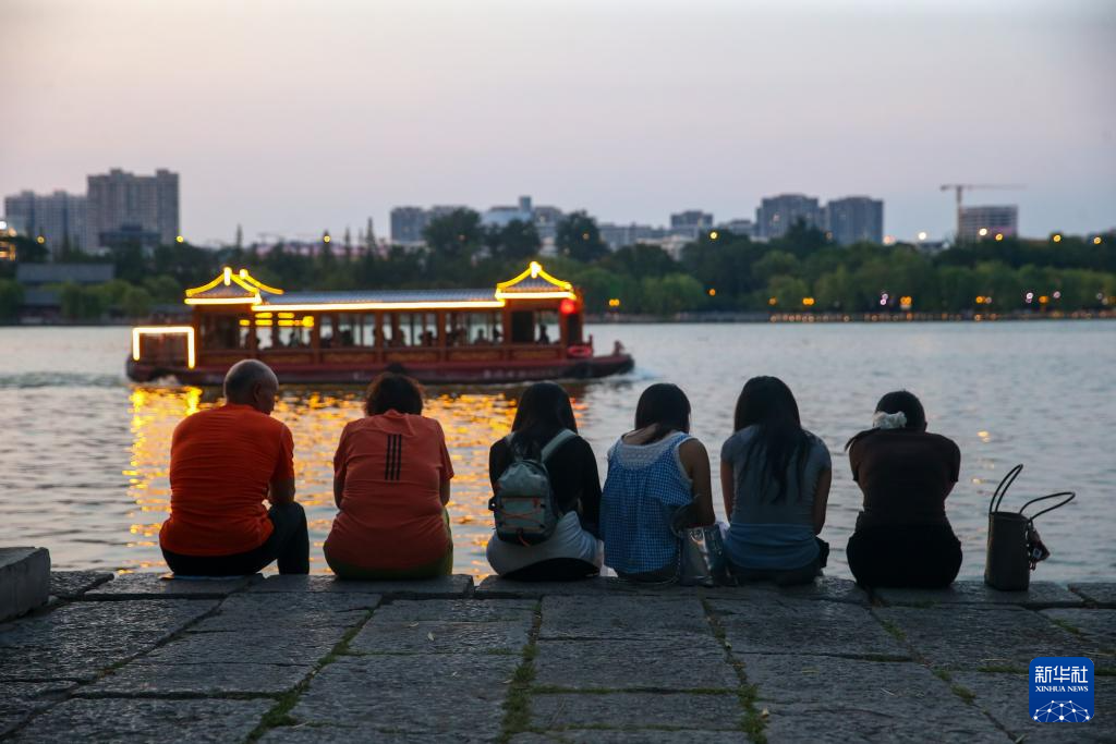 夏日“夜经济”升温