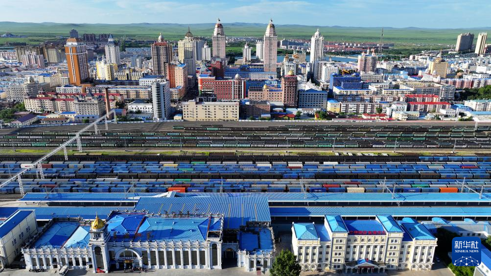 中欧班列“东通道”今年累计通行班列超3000列