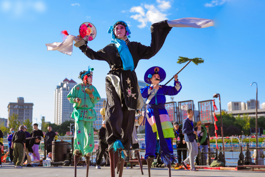 何以中国丨“最美一湾”品味中西合璧