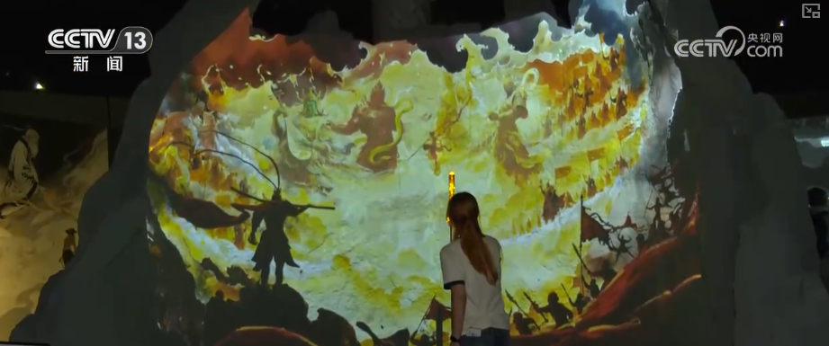 “空中漫步”“人机互动”…… “玩着学”火爆出圈 暑期文旅“科技含量”十足