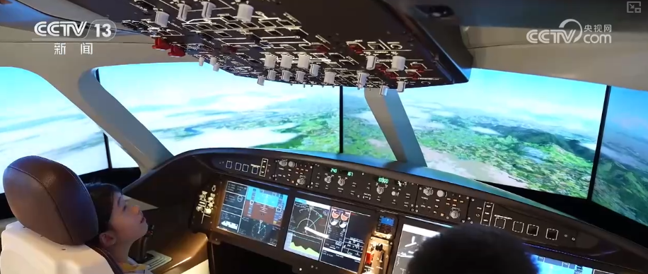 “空中漫步”“人机互动”…… “玩着学”火爆出圈 暑期文旅“科技含量”十足