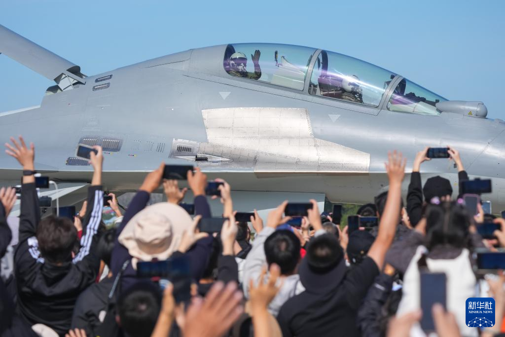 2025年空军航空开放活动和长春航空展开幕