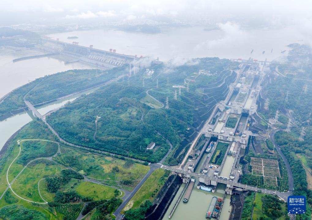 三峡枢纽前三季度通过量达1.28亿吨