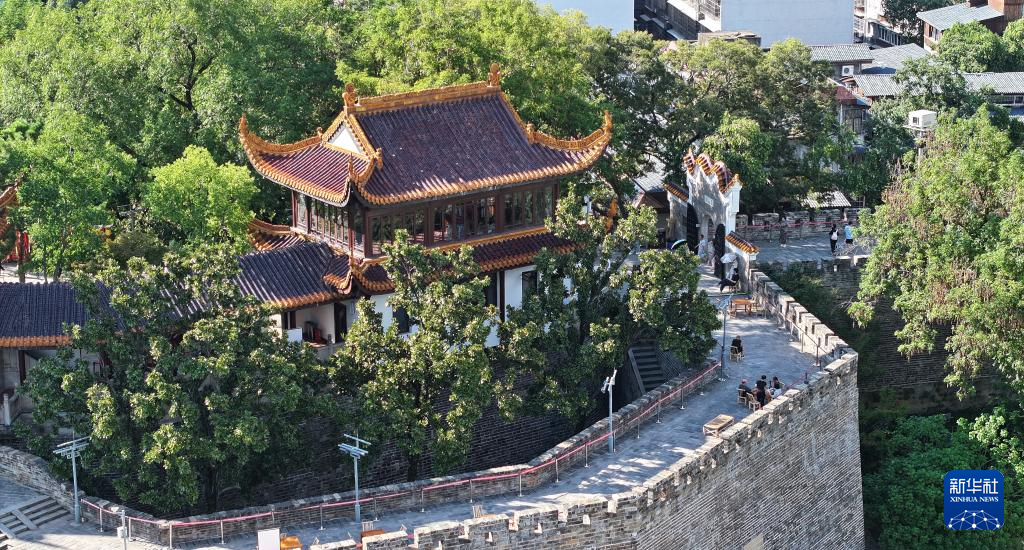 假日中国活力足