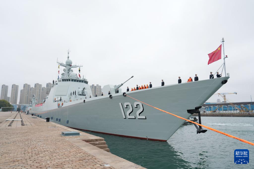 中国海军第48批护航编队起航赴亚丁湾