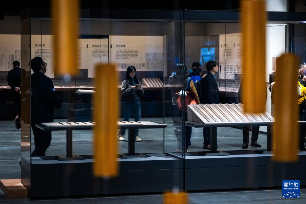 我国迄今发现时代最早的竹简在湖北展出