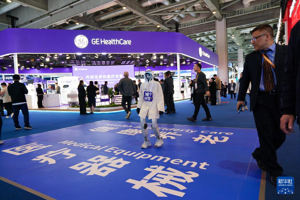 第八届进博会|高质量适老化健康产品与服务助力银发经济