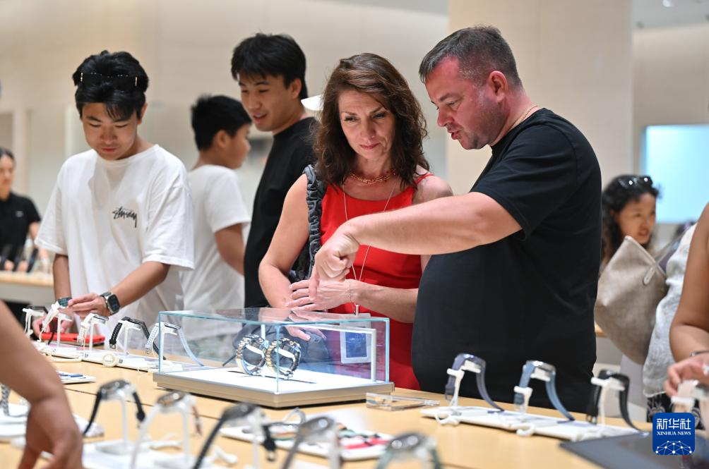 海南离岛免税新政实施首周揽金超5亿元