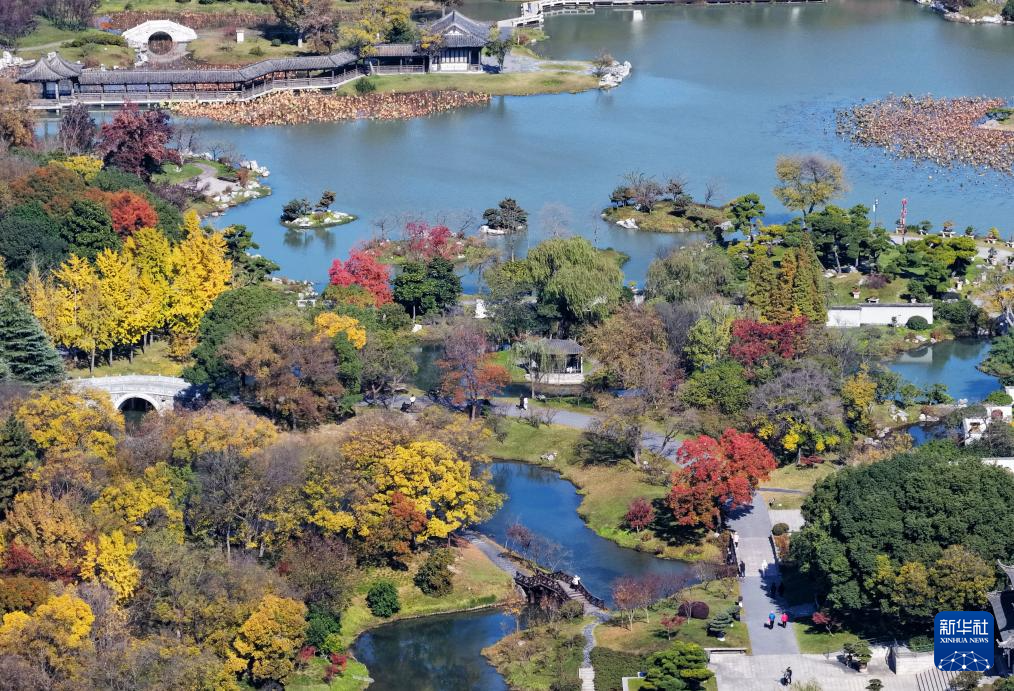 初冬时节，神州大地开启“美颜”模式