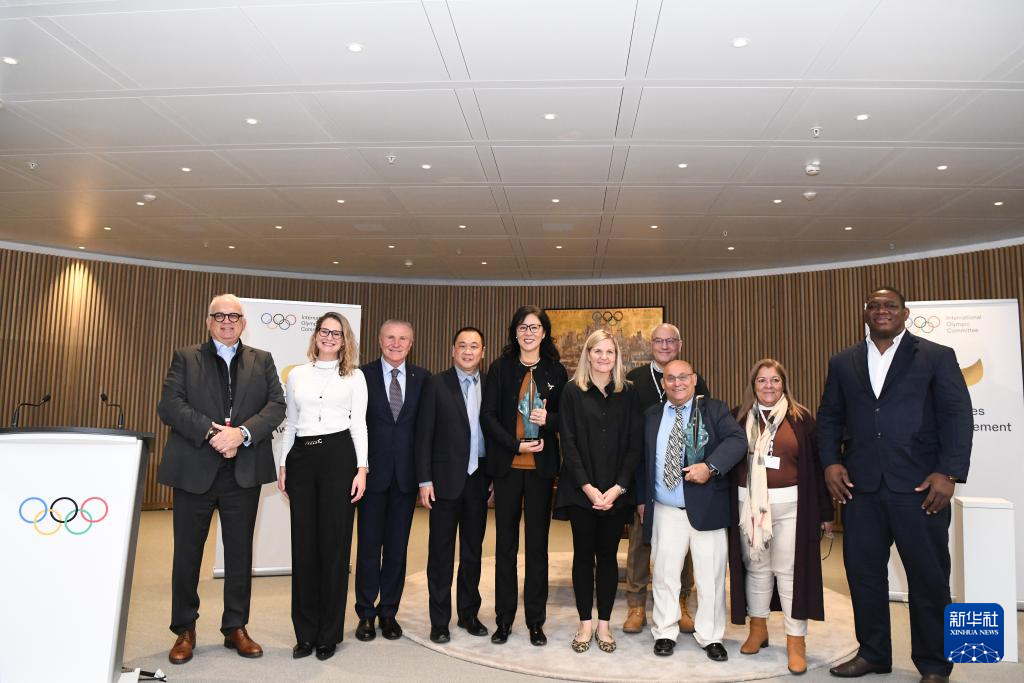 郎平获国际奥委会教练员终身成就奖