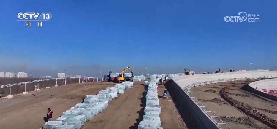 超级冰滑梯、林海围炉……解锁新体验!特色冰雪活动拉满冬日文旅期待值