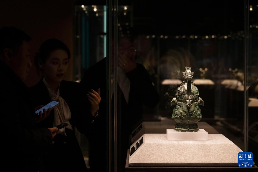 海外回流文物亮相哈尔滨