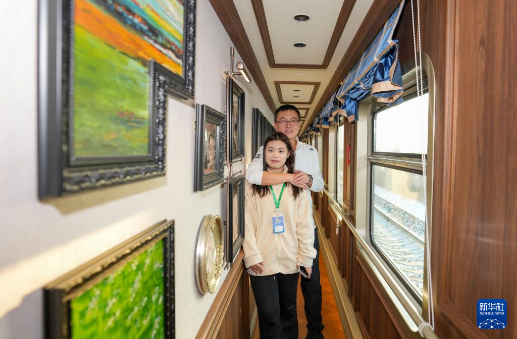 “伊春号”冰雪旅游专列投入试运行