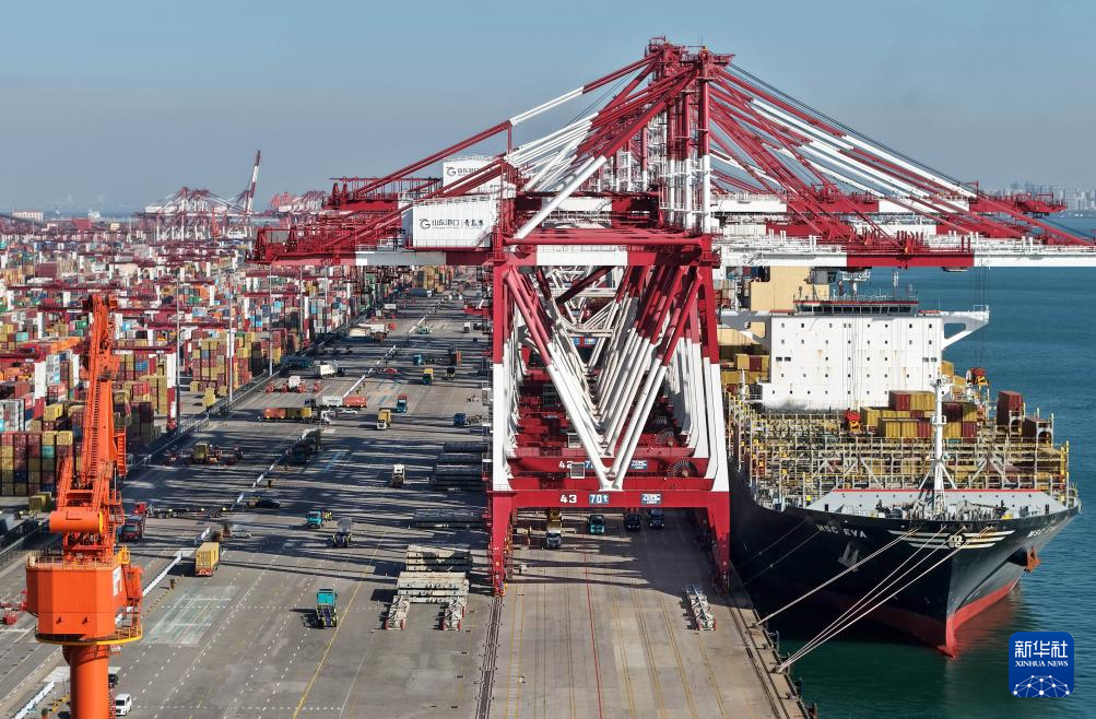 山东港口青岛港：年货物吞吐量再破7亿吨