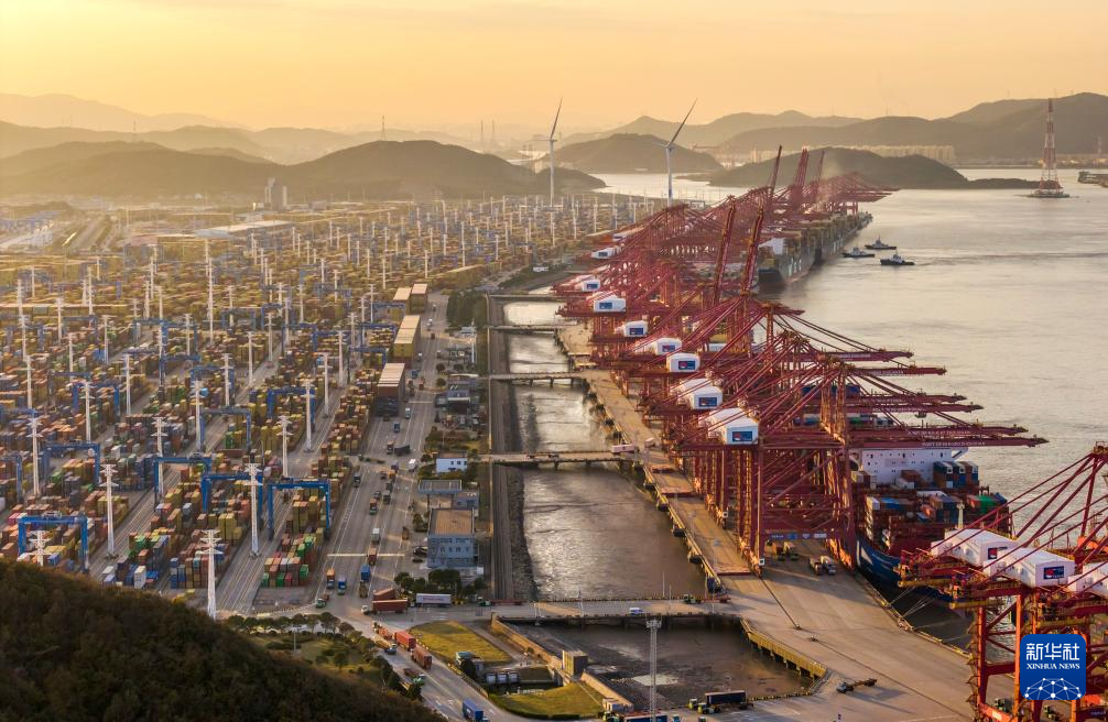 飞阅中国丨中国港口的物流脉动