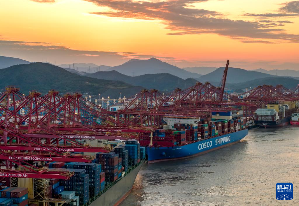 飞阅中国丨中国港口的物流脉动