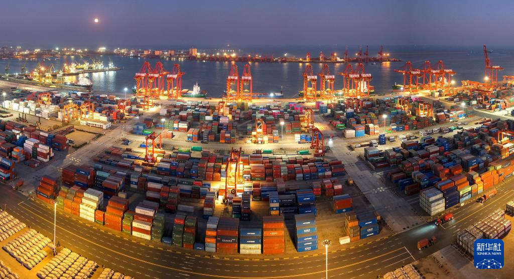飞阅中国丨中国港口的物流脉动