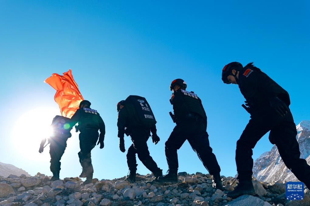 珠峰新警的巡逻初体验