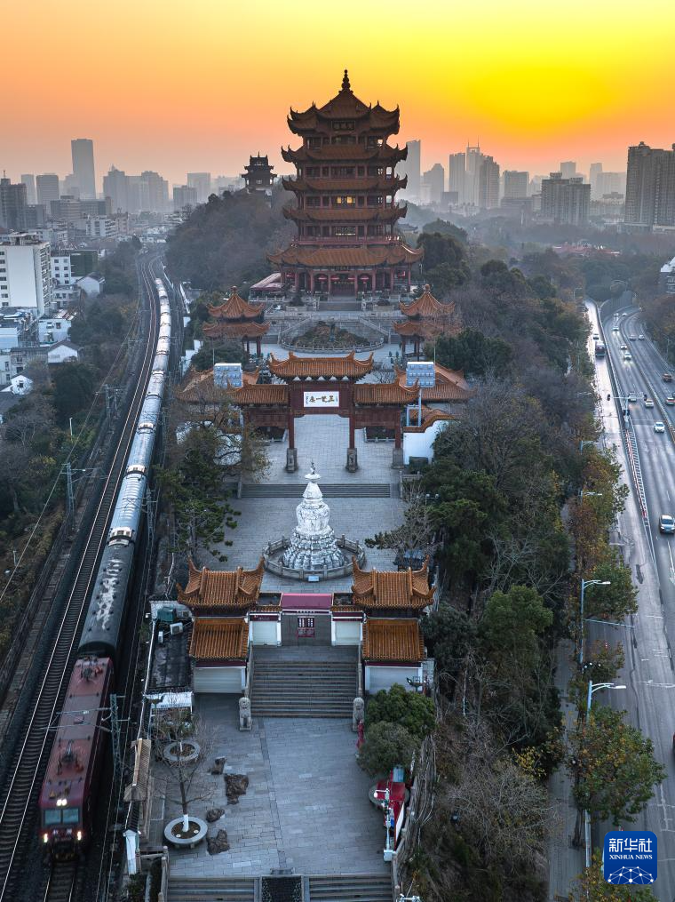 美丽中国丨日出黄鹤楼