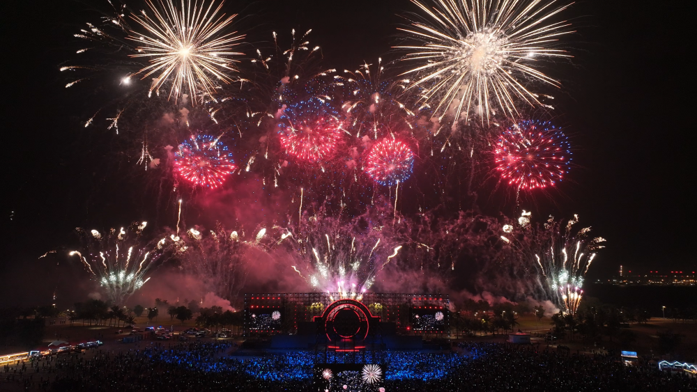 “追光而来”:元旦假期海南旅游消费升温 “追光而来”:元旦假期海南旅游消费升温