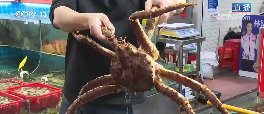 特色市集丰富节前市场 品质升级、暖意涌动点亮节前消费新图景