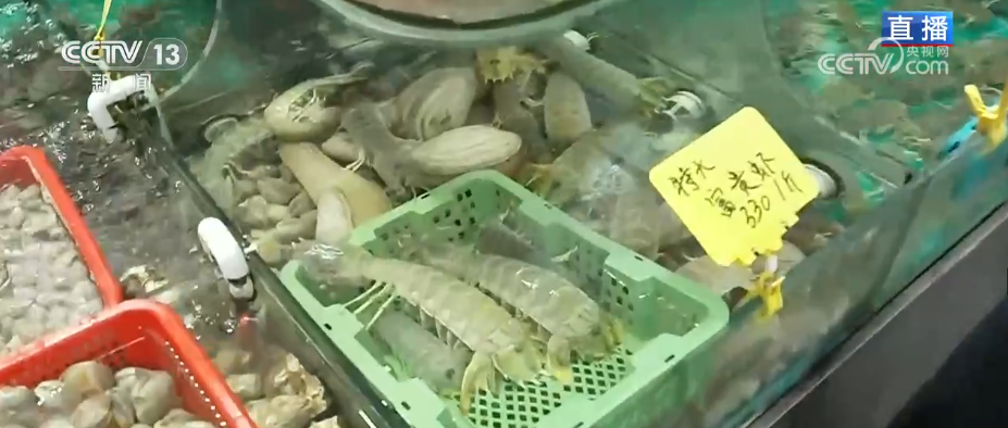 特色市集丰富节前市场 品质升级、暖意涌动点亮节前消费新图景