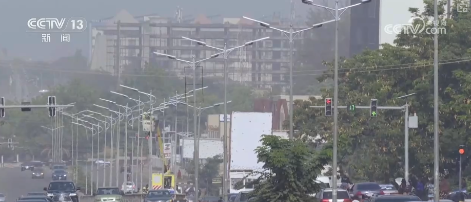 顶压前行、逆势增长,为什么行?打开“集装箱”解锁“抢手货”看外贸新亮点