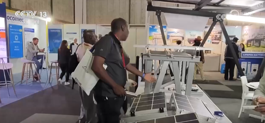 顶压前行、逆势增长,为什么行?打开“集装箱”解锁“抢手货”看外贸新亮点