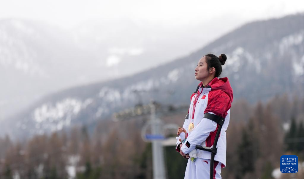 冬残奥会——高山滑雪女子回转(坐姿):张雯静夺冠