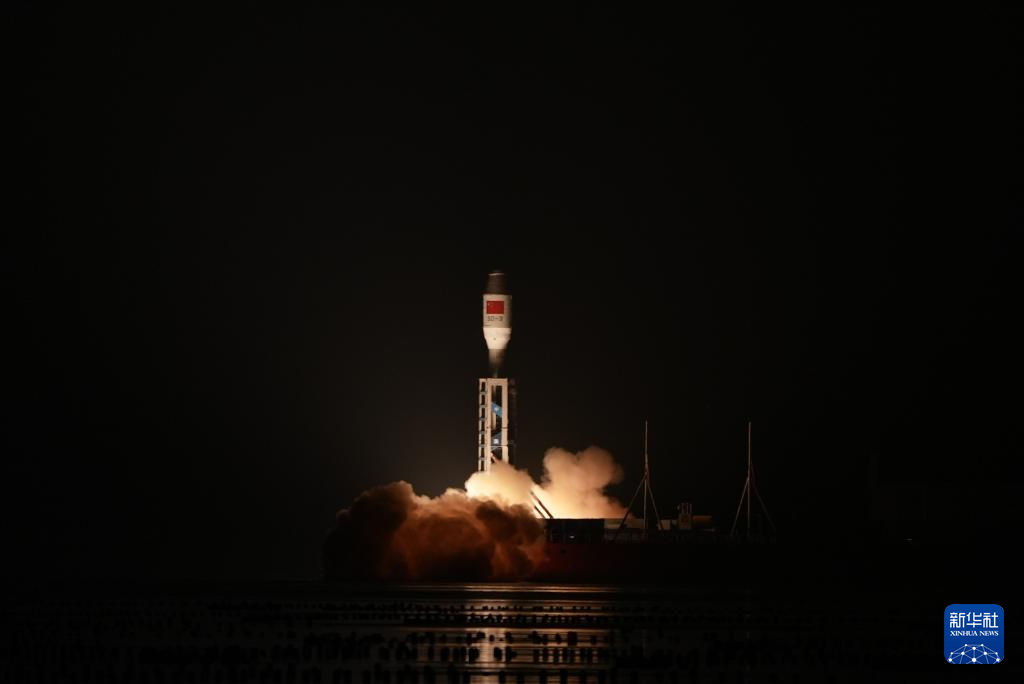 我国成功发射微厘空间02组卫星