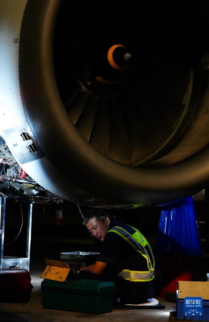 海南:飞机“全面体检” 护航消博会