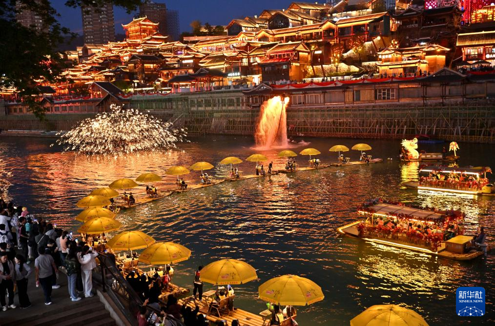 假期里的春日经济