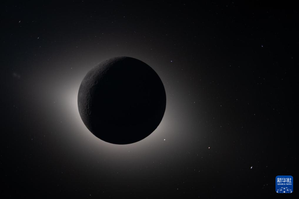 “猎户座”飞船上拍摄的太空影像